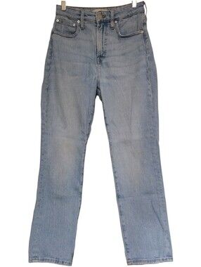 Madewell The Curvy Perfect Vintage Jeans Size 25, Measures 27x28 Light Wash
